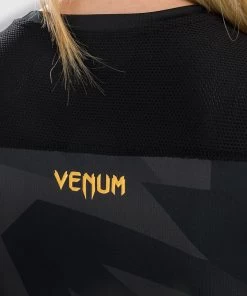 Venum Razor Rashguard Long Sleeve - For Women - MMA Factory -Boxing Equipment Store 8 252f4 252f3 252f3 252f84332cf67cf08bfa0e2477046456fc6e071eddaf 20 5264196a 47ca 411f 83db df2122a6cd15 720x