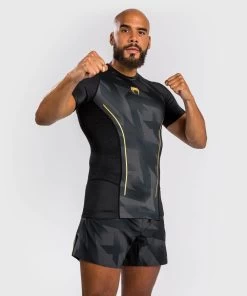 Venum Razor Rashguard Short Sleeves - MMA Factory -Boxing Equipment Store 9 252f5 252f5 252ff 252f955f4a06e90d38197f37143d5c92e8dc0be38fdb 5 095e79e2 4eb4 4167 828c 2c887a468720 1080x 1