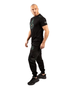 Venum Assassin's Creed T-Shirt - MMA Factory 20 Venum Assassin's Creed T-Shirt - MMA Factory -Boxing Equipment Store bba31dad0dc6d93583a18f9584e620caba52fc4a ts assassinscreed black 13