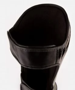 Venum Contender 2.0 Shinguards - MMA Factory -Boxing Equipment Store c2.0sgkc3