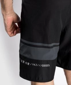 Venum Ykz21 Fightshorts - MMA Factory 19 Venum Ykz21 Fightshorts - MMA Factory -Boxing Equipment Store eb0f114ebec5354d2d45a258346d499194b76e2f fs ykz black black 08 1